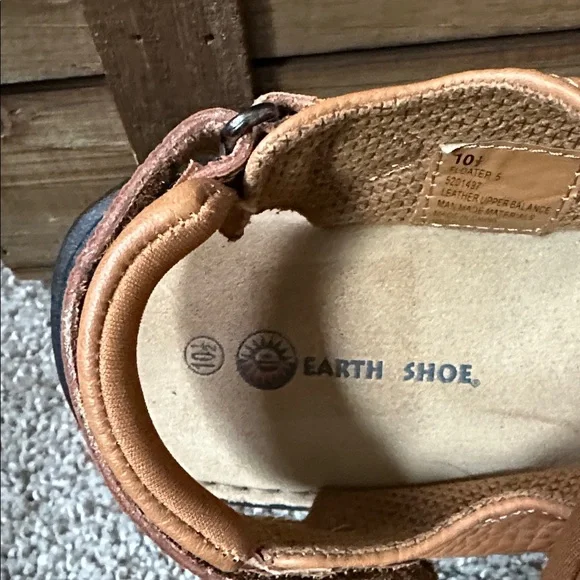 Earth Brown Leather Men's Sandals Size 10.5 - Picture 4 of 8